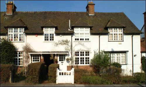 035-39 Oakwood Road
